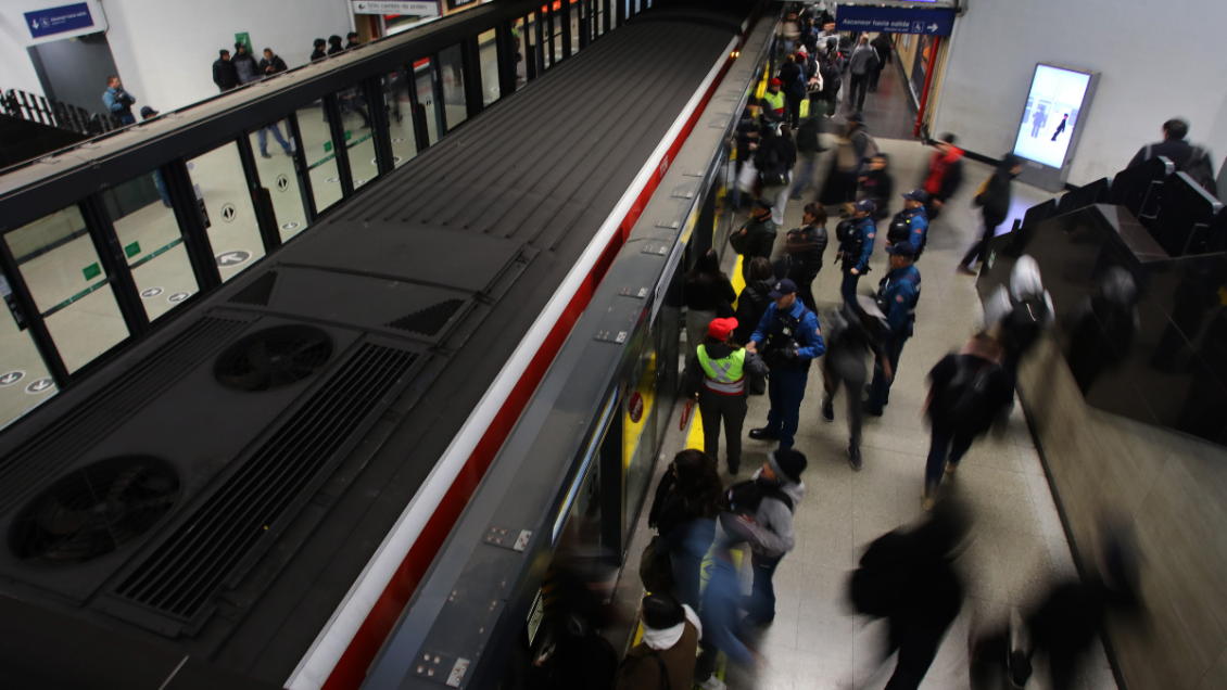 Metro vio interrumpido el servicio en tramo de la Línea 2