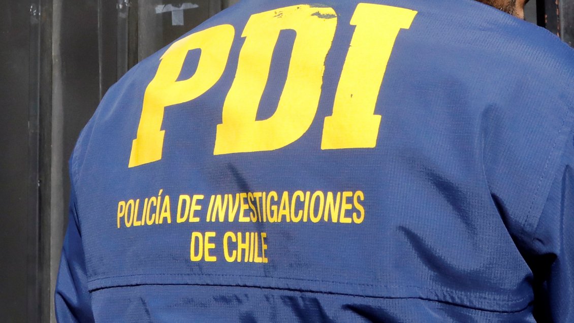 Funcionario PDI que había denunciado amenazas se autoinfirió corte en el cuello