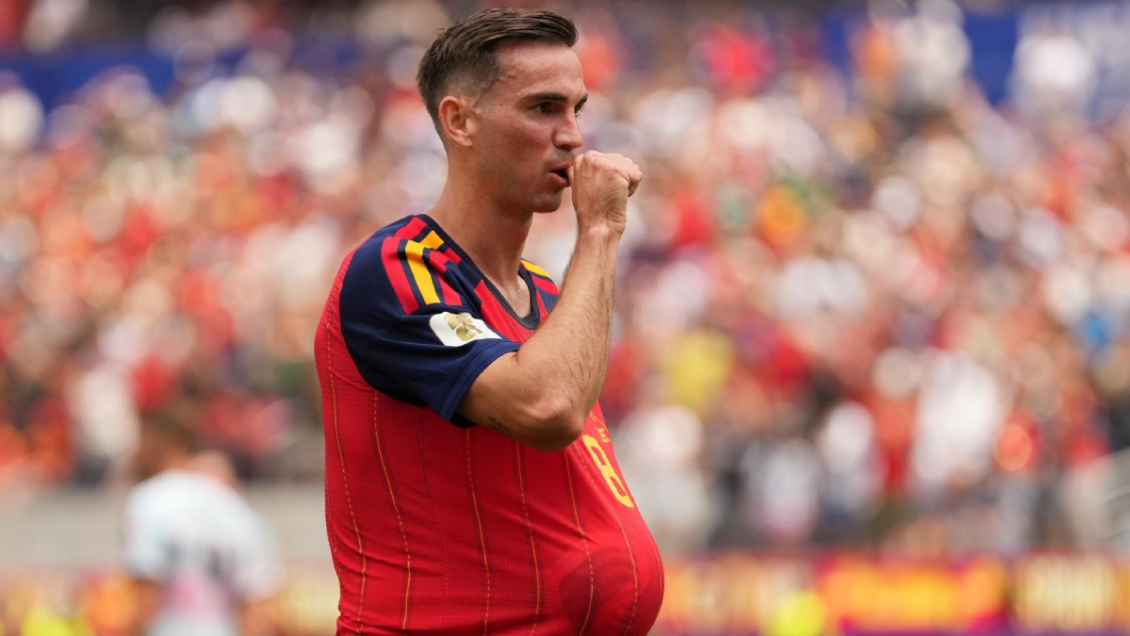Fabián Ruiz cazó un rebote de Courtois para adelantar a España ante Bélgica