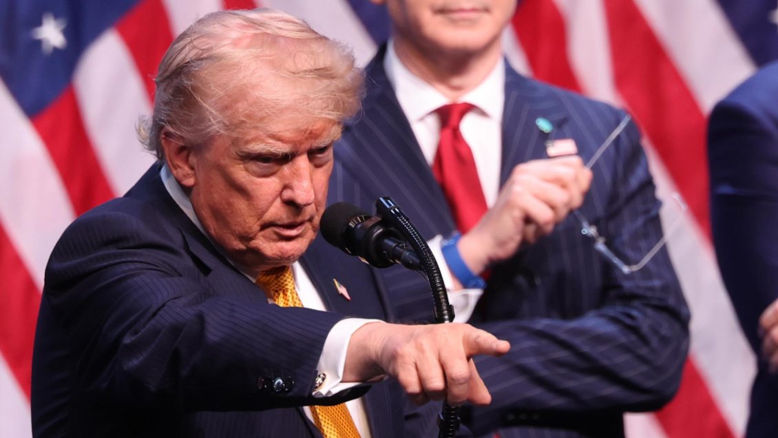 Trump ordenó bombardeos a 