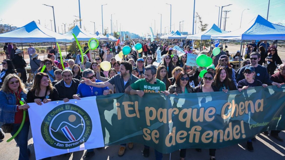 Más de tres mil personas marcharon en defensa de Parque Metropolitano Cerro Chena