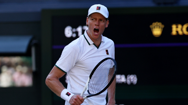 Jannik Sinner revalidó su título de Wimbledon con remontada a Zverev