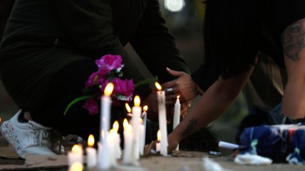 Masiva velatón por víctimas de fatal atropello en Feria Caupolicán