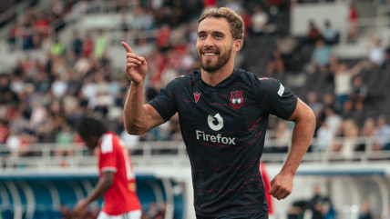   Manchester United perdió ante el equipo de 