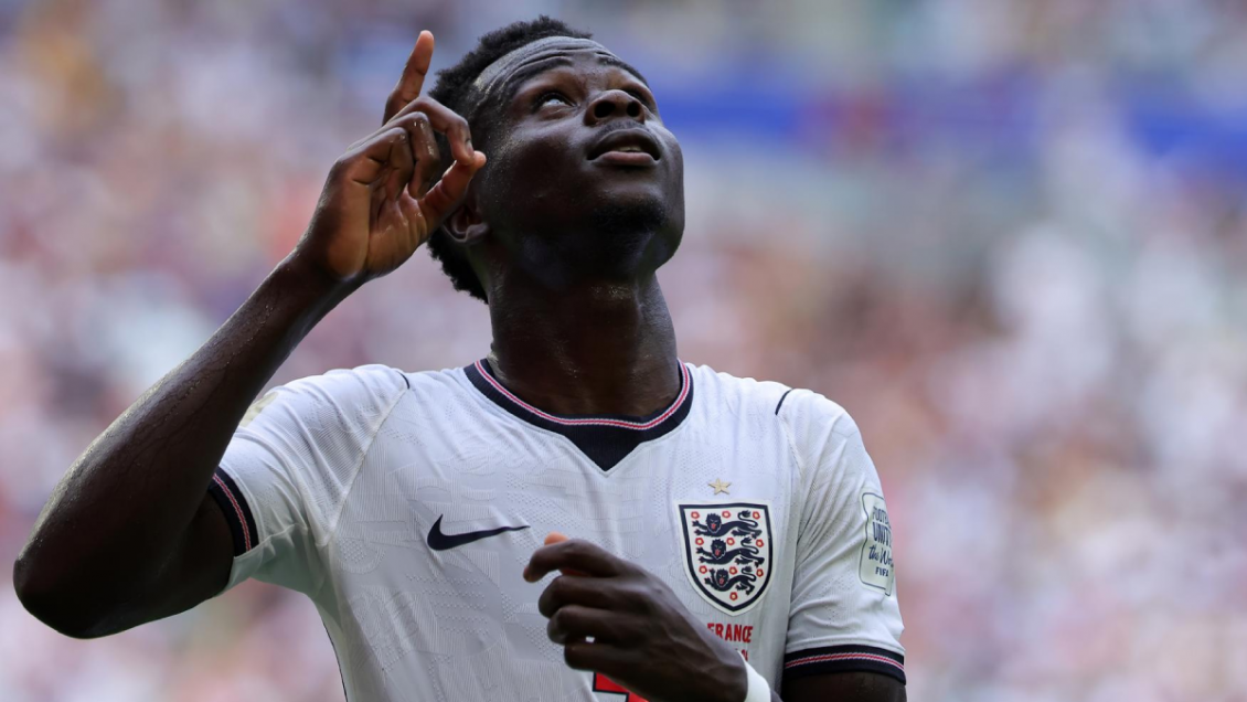 Bukayo Saka repitió antes del descanso en la goleada de Inglaterra a Francia