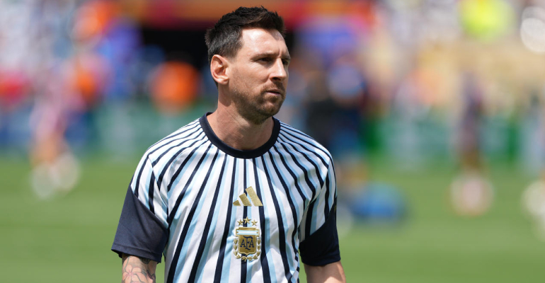 Messi saludó a los futbolistas de La Masía antes de la final del Mundial