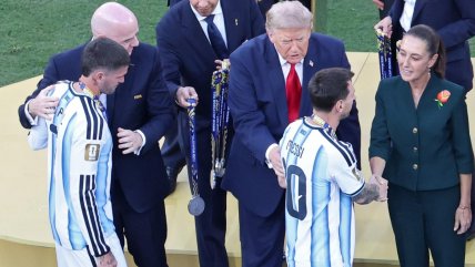  Donald Trump entregó medalla de subcampeón mundial a Lionel Messi 