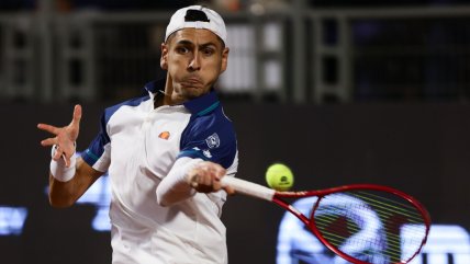   Alejandro Tabilo conoció a su rival para el debut en singles y festejó en el dobles de Estoril 