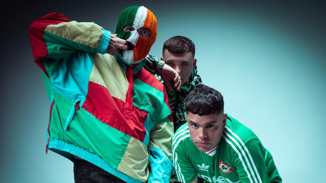 Los irlandeses de Kneecap anuncian su debut en Chile: Fecha y recinto