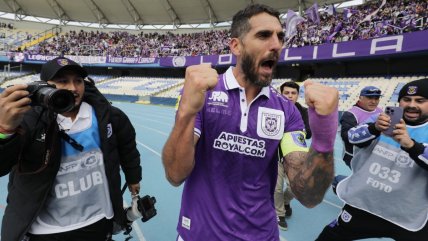   Con empanada y mote con huesillo: Larrivey obtuvo la nacionalidad chilena 
