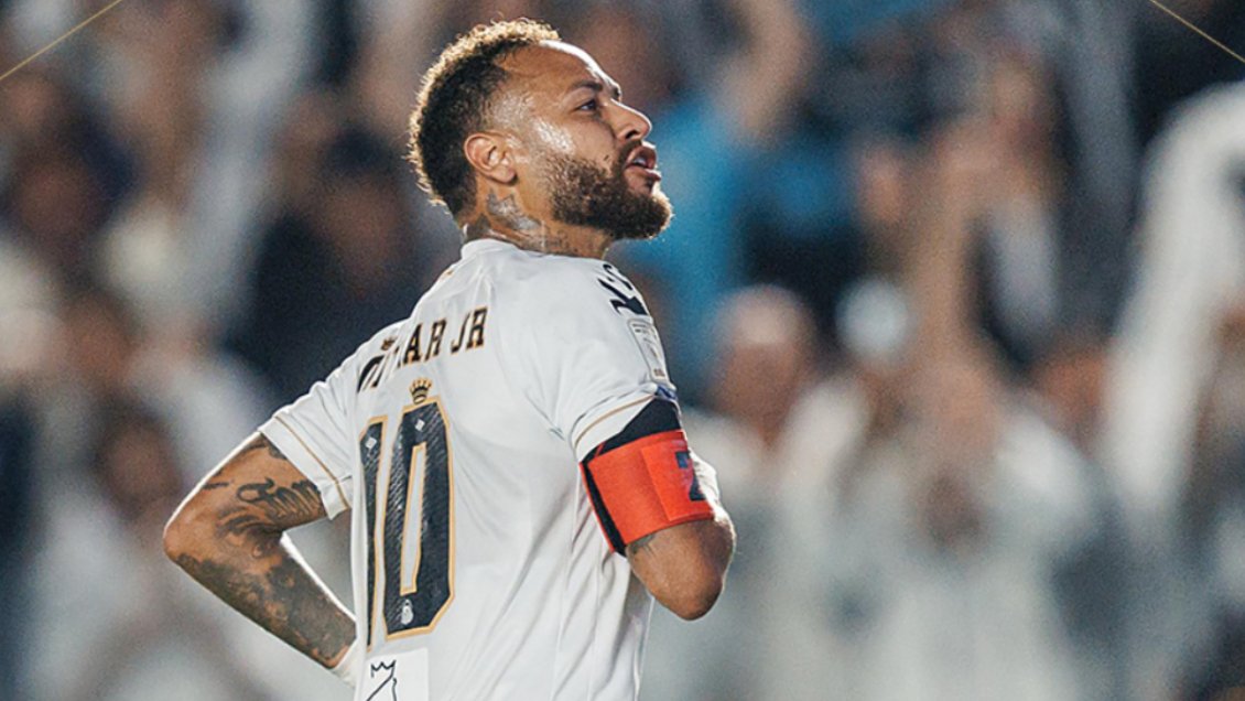 Neymar anotó un doblete en su regreso a las canchas tras el Mundial y tuvo polémico festejo