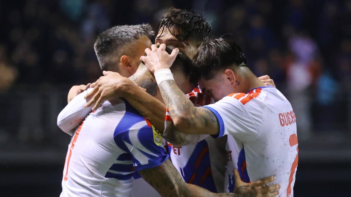 Maximiliano Guerrero llenó de elogios a Eduardo Vargas: 