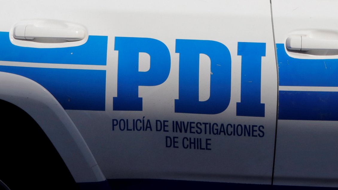 Mujer murió mientras la PDI la llevaba a su control de detención