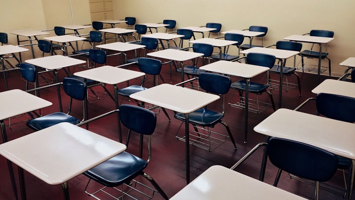 Mineduc suspendió clases para este viernes en comunas de cuatro regiones debido por sistema frontal