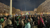 Marcha feminista llegó hasta La Moneda en contra del proyecto 
