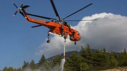 Dos muertos en colisión de helicópteros que combatían incendios en Grecia