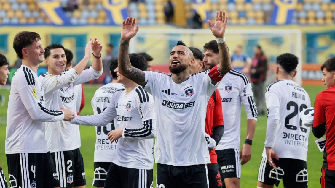 Resumen: Colo Colo se mantuvo como líder y la U es su único escolta