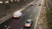 Alta congestión en Autopista Central: carga de camión con bebidas cayó en plena ruta