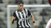 Atlético Mineiro admitió que recibió una oferta por Iván Román