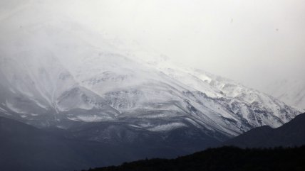 Más de 2.000 aislados y 600 camiones varados por nevadas en Lonquimay