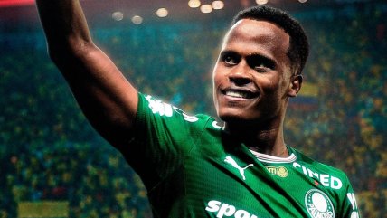   Futbolista Jhon Arias envió avión con ayuda a zona afectada por terremoto en Colombia 