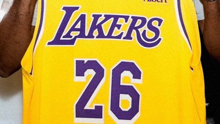   Los Angeles Lakers acordó histórica venta por 12.000 millones de dólares 