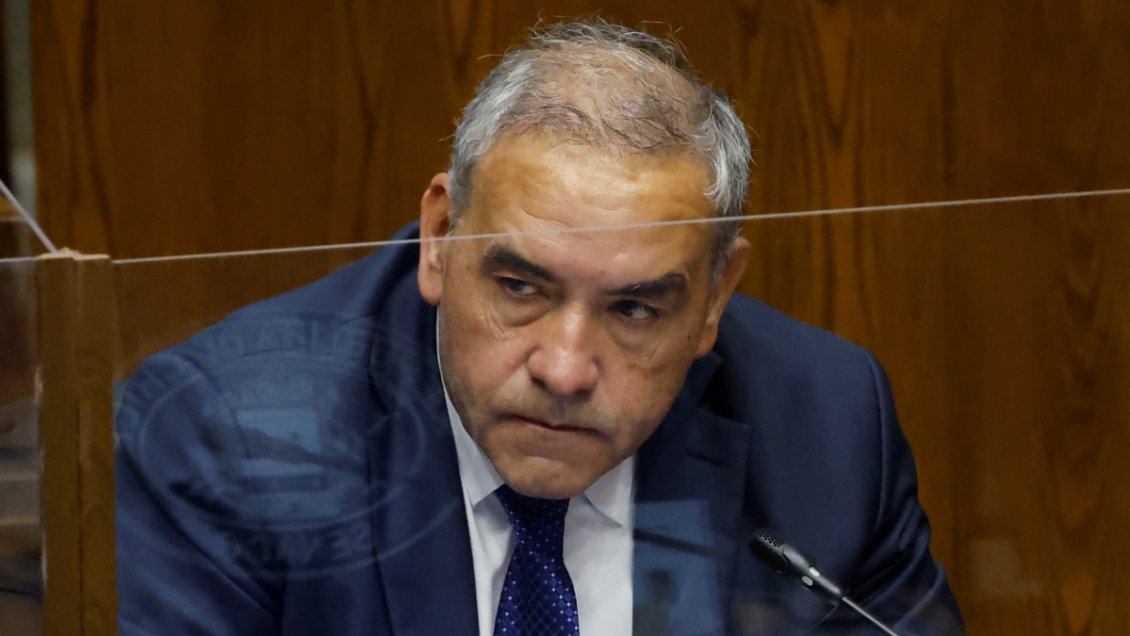 Fidel Espinoza califica suspensión del PS como 