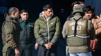 Esposado y sonriente: Camilo Huerta enfrenta su formalización