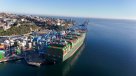 Carguero gigante llegó al puerto de Valparaíso