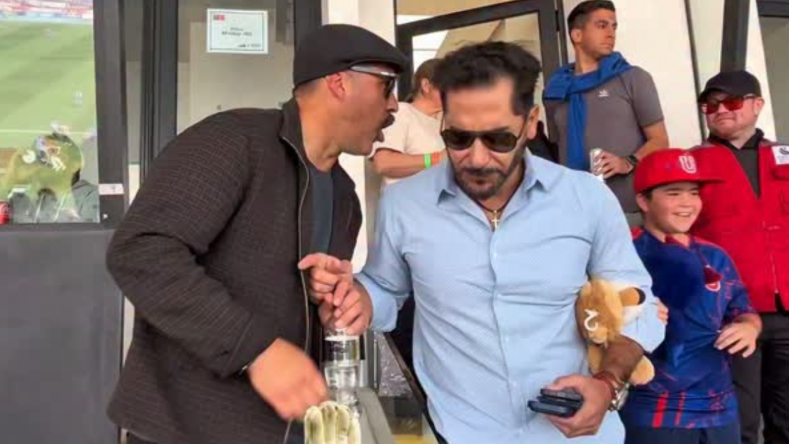 [VIDEO] El fraternal saludo entre Claudio Bravo y Johnny Herrera en el Superclásico