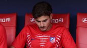 Julián Alvarez vivió una lluvia de pifias y se fue molesto tras empate de Atlético Madrid