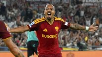 Roma contó con un triplete de Donyell Malen en goleada a Fiorentina en la Serie A