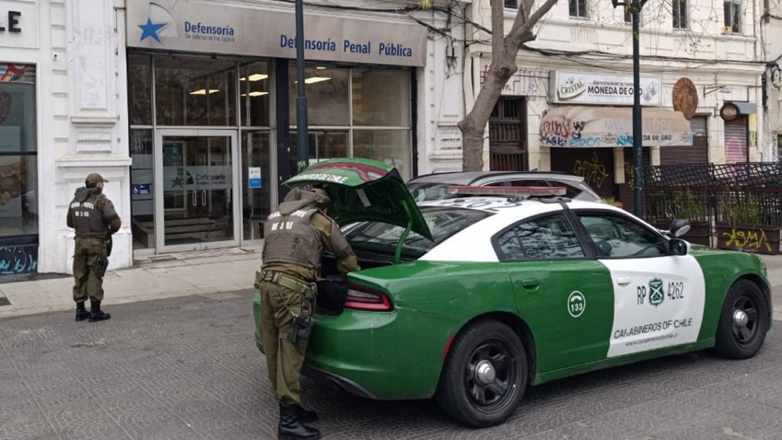 Intruso fue detenido dentro de la Defensoría Penal Pública de Valparaíso