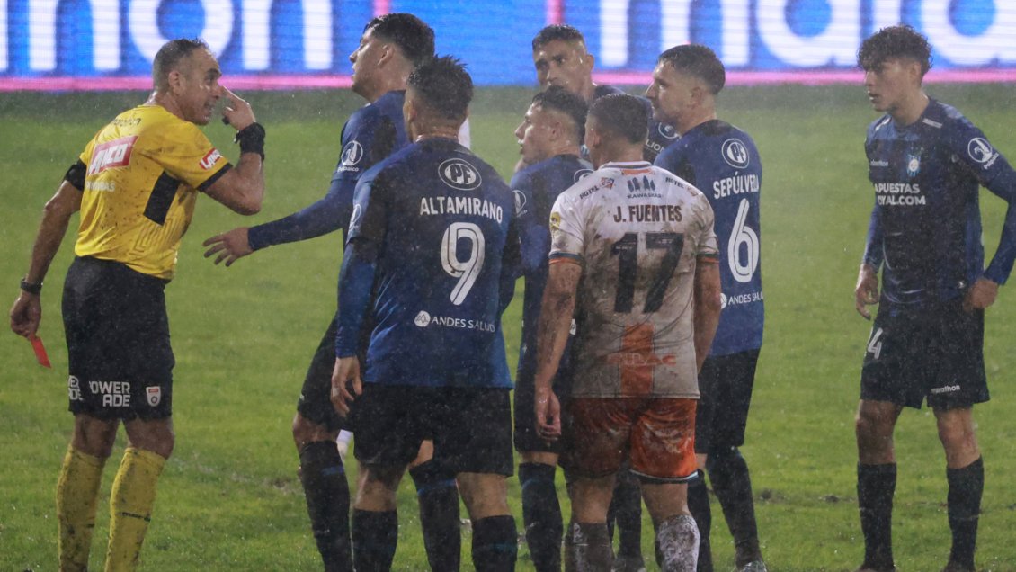 Héctor Jona arbitrará en Segunda División tras altercado con jugador de Huachipato