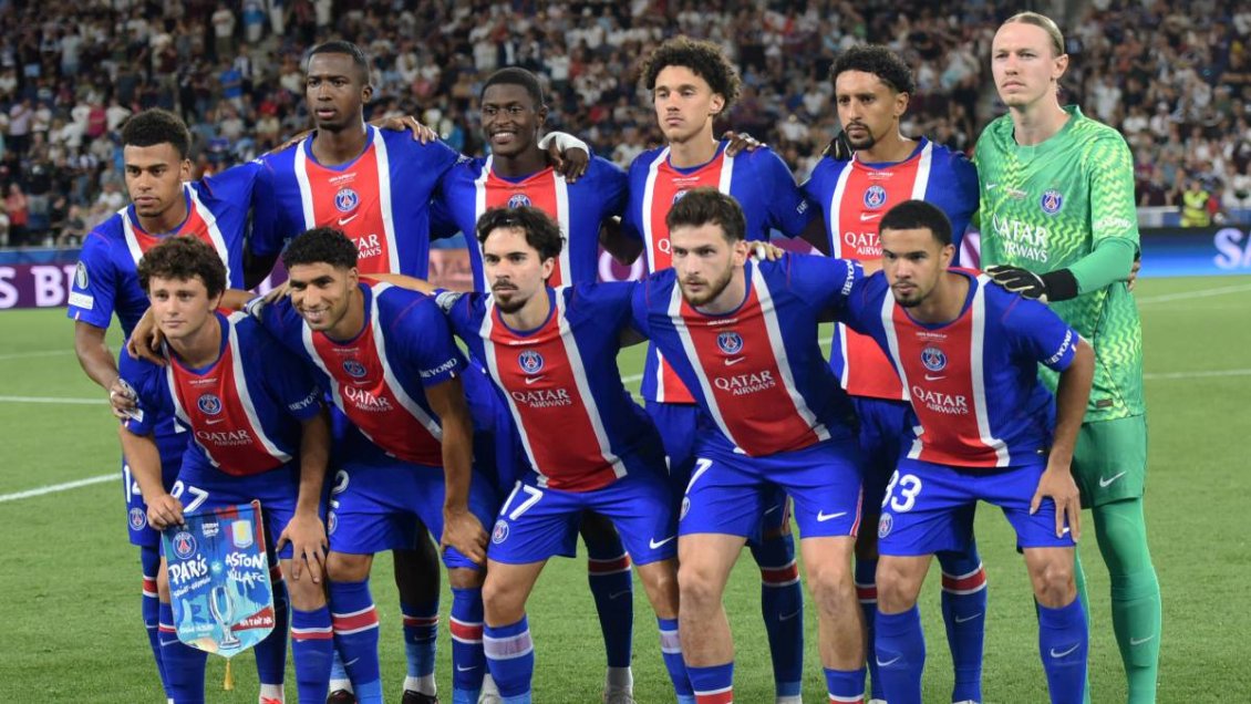PSG recibió millonaria multa por el mal estado del césped del Parque de los Príncipes