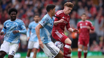 Liverpool salvó un empate ante Nottingham Forest en su primer duelo de local en la Premier