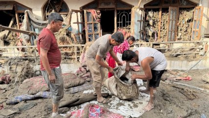 Nepal eleva a 1.118 los muertos por devastadora avalancha