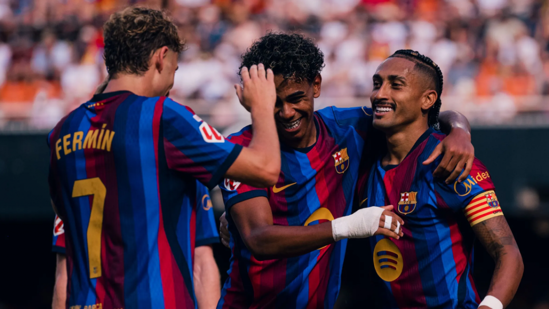 FC Barcelona aplastó a Valencia con cinco goles y sigue firme en la liga española