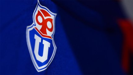 ¿Qué pasa con los antiguos escudos de la U en el conflicto entre la casa de estudios y Azul Azul?