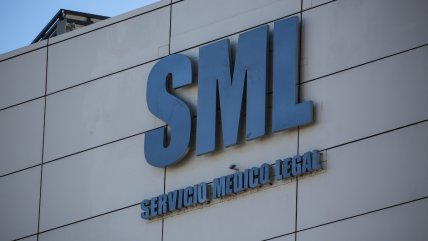 Controversia por cuerpos hacinados en contenedores del SML