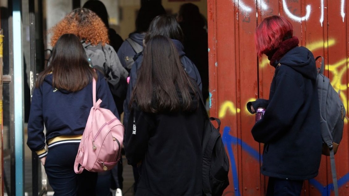PISA 2025: Estudiantes chilenos valoran apoyo y compromiso de sus profesores