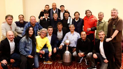   Mirko Jozic tuvo emotivo encuentro con el plantel de Colo Colo campeón de la Copa Libertadores 1991 