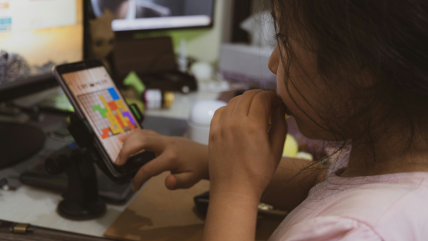   SuperGeek en Cooperativa: El uso de pantallas en niños y adolescentes 