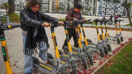 Proyecto busca exigir licencia y seguro obligatorio para scooters y bicicletas eléctricas