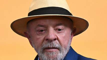  Lula pidió el voto para blindar el petróleo de Brasil y evitar 