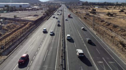 Fiestas Patrias: Más de 400 mil vehículos ya salieron de la Región Metropolitana