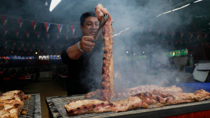   Fonderos rematan todos sus productos en cierre de Fiestas Patrias 