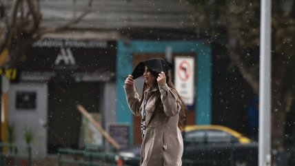 Meteorología prevé chubascos y posibles tormentas eléctricas en Santiago