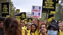 Franceses protestaron contra proyecto que flexibiliza uso de armas de fuego a la policía