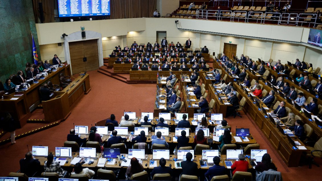 Reforma al sistema político enfrenta posible nuevo retraso en el Congreso